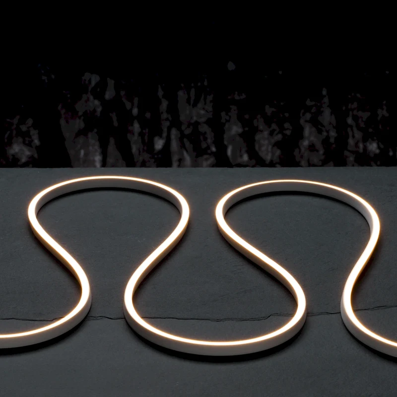Minuet 4x6 Neon 16.4ft Reel 2700K